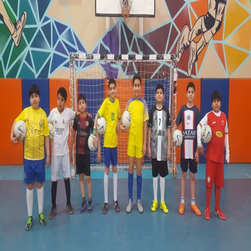 برگزاری کلاس آموزش فوتسال دانش آموزی